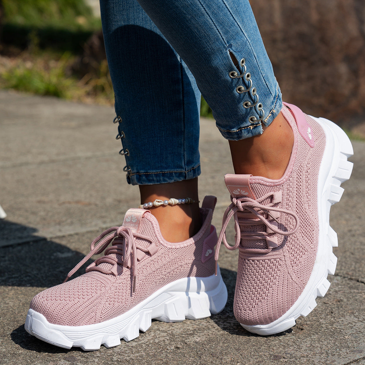 Large Size Cross-Border Women's Shoes 2025 Summer New Women's Sports Shoes Fly Woven Breathable Fashion Mom Shoes Temu Dropshipping
